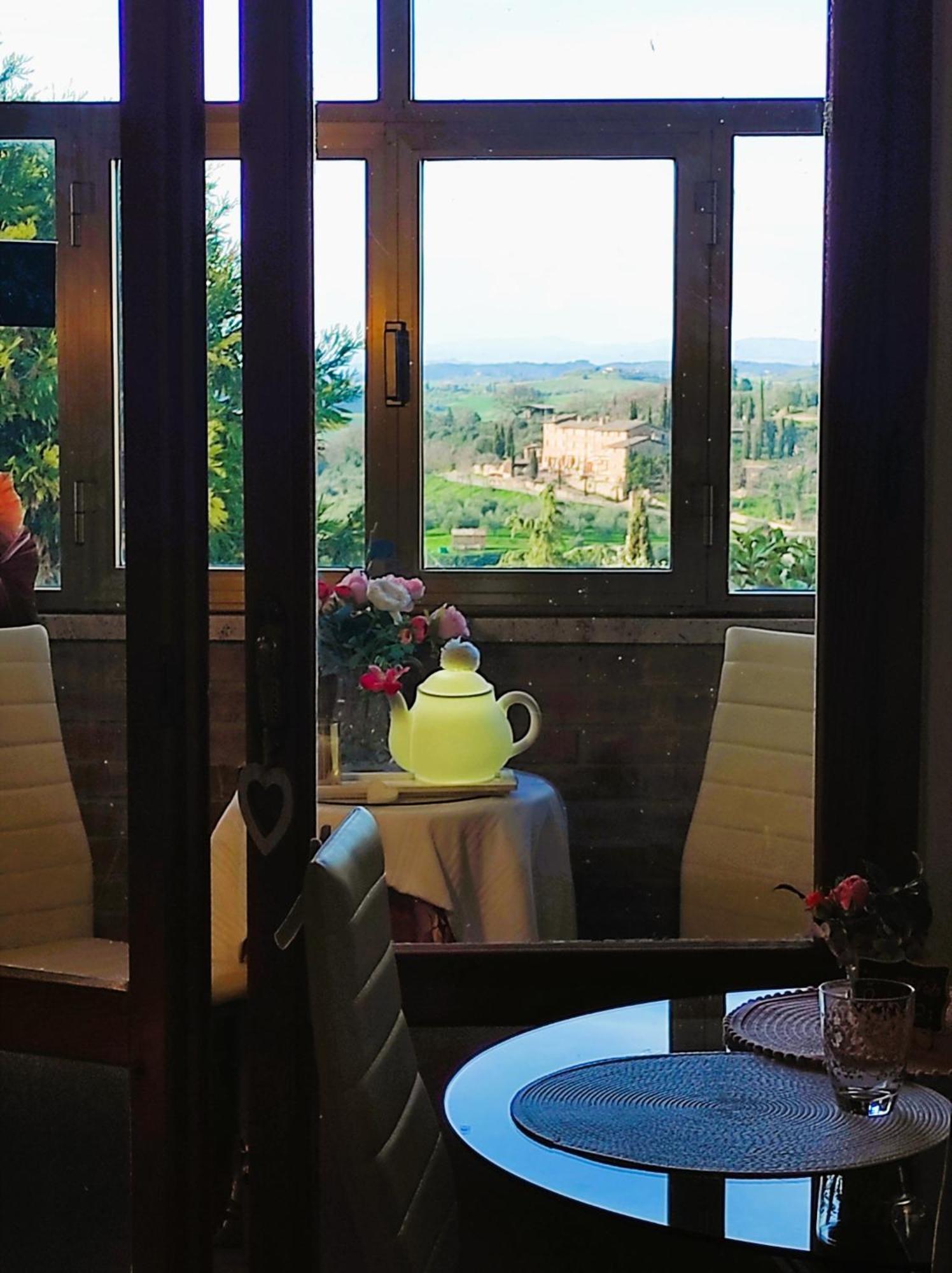 Affittacamere Casa Mac & Rose San Quirico dʼOrcia Екстериор снимка
